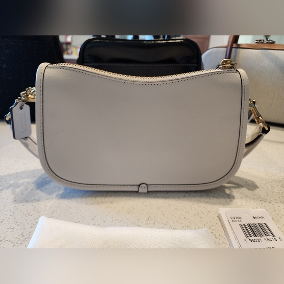 Coach Embroidered Swinger 20 - Picture 3 of 7